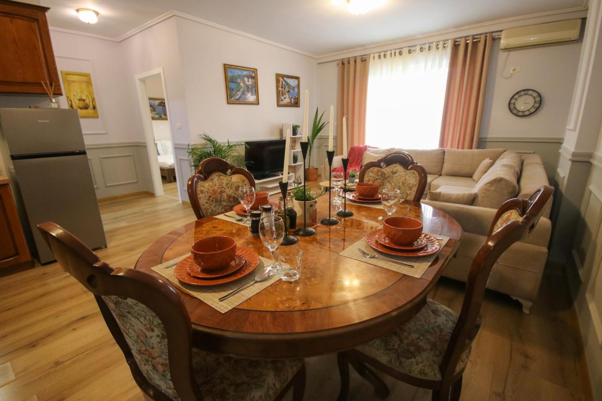 Johan'S Apartment Тирана Екстер'єр фото